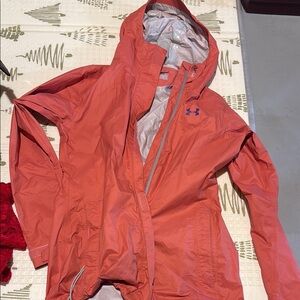 Under Armour Orange Ski Jacket with Hood and Weather-Resistant Material